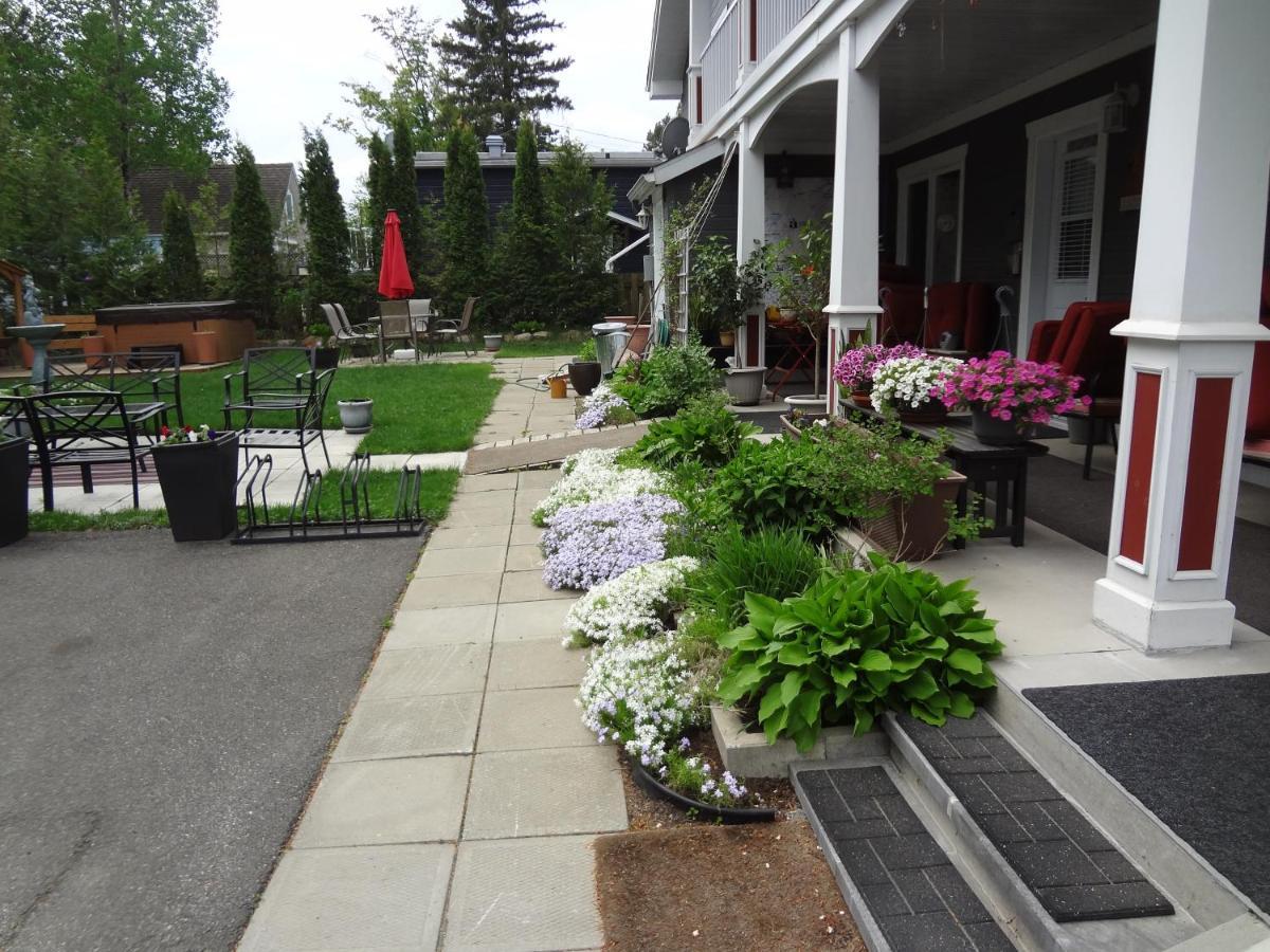Hotel Saint-Donat Bagian luar foto