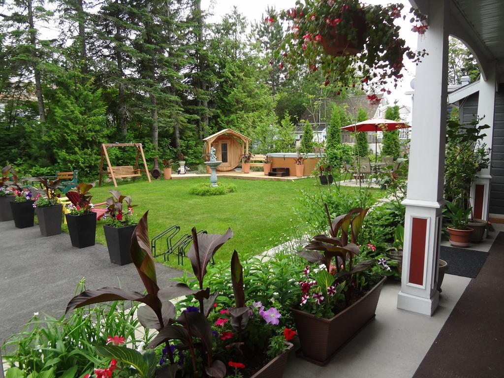 Hotel Saint-Donat Bagian luar foto