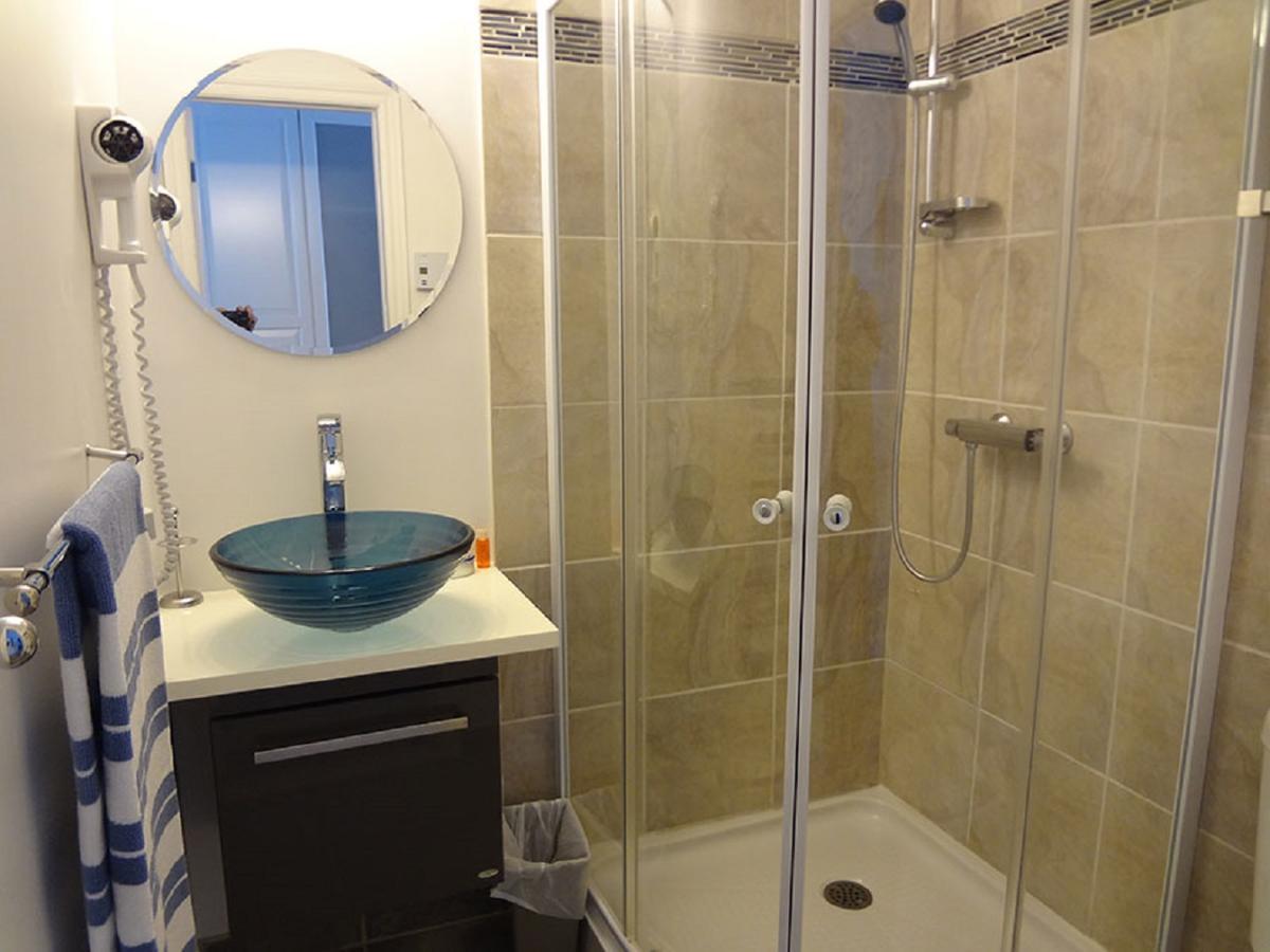 Hotel Saint-Donat Bagian luar foto